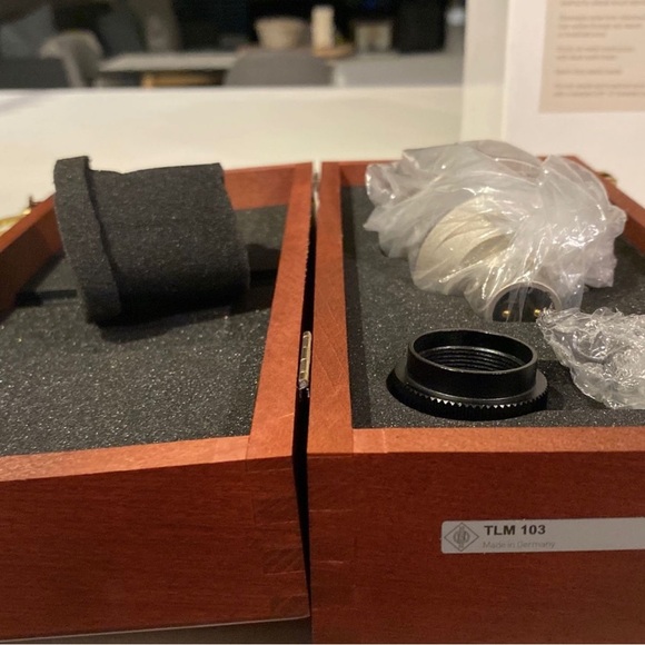 NEUMANN TLM 103 silver (NEW) Condenser microphone for studio recording. - Picture 2 of 4